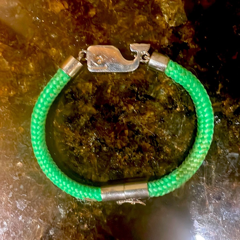 Vineyard Vines bracelet